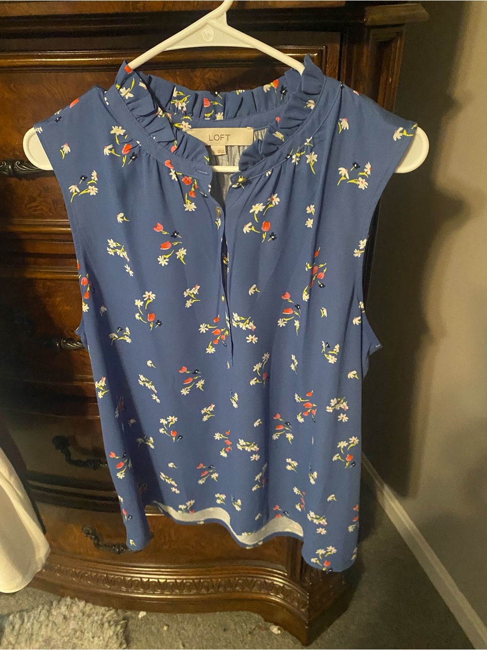 Loft floral sleeveless blouse